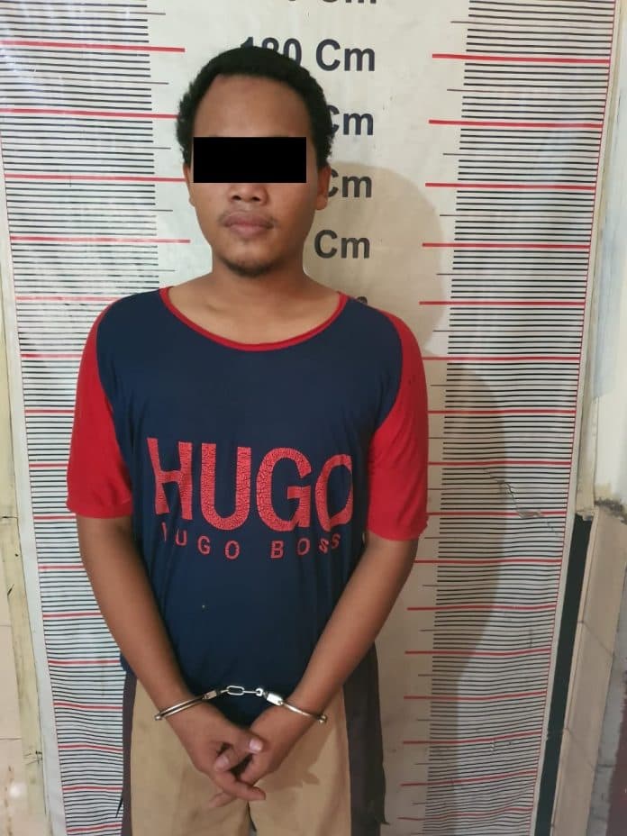 alasan_antar_istri_motor_teman_digelapkan
