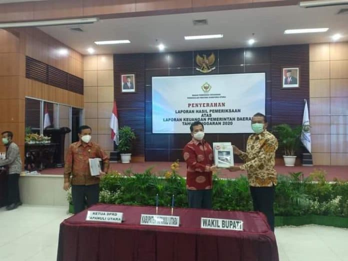 bupati_taput_raih_wtp_ke_7_kali