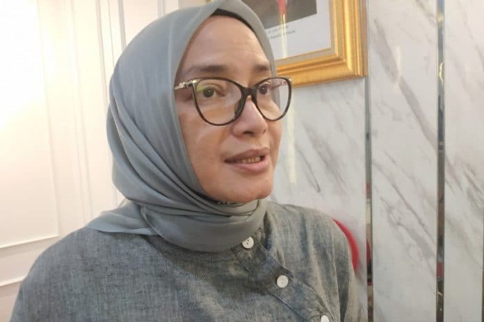 dipecat_evi_tetap_layangkan_gugatan_ke_ptun