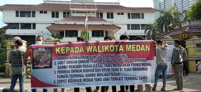 fpkpum_demo_soroti_fungsi_terminal_sambu