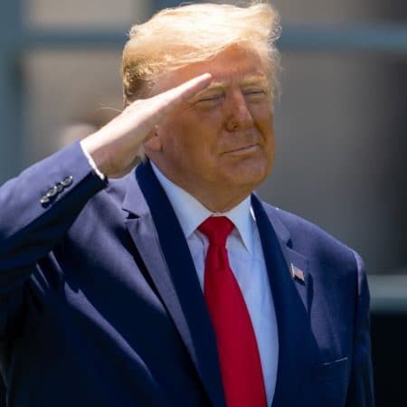 hak_istimewa_trump_di_twitter_dicabut