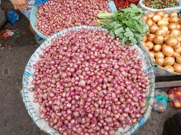 harga_bawang_naik_akibat_cuaca_buruk