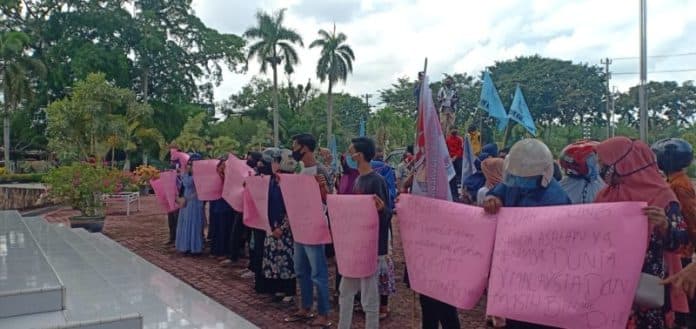kantor_bupati_asahan_didemo
