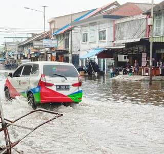 kota_belawan_bak_kolam_renang_musiman