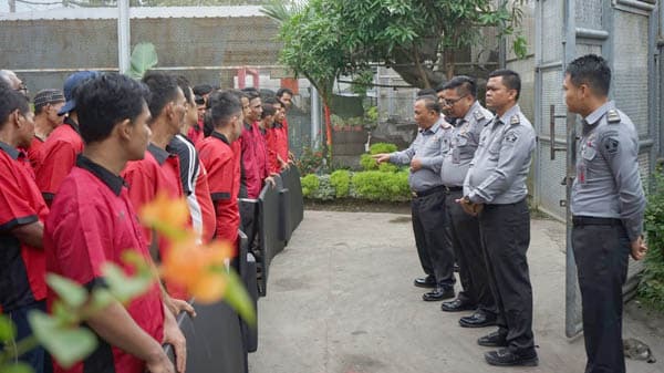 lapas_medan_bagikan_300_matras_baru_ke_wbp