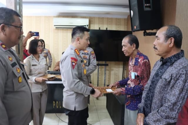 polresta_deli_serdang_peringati_paskah