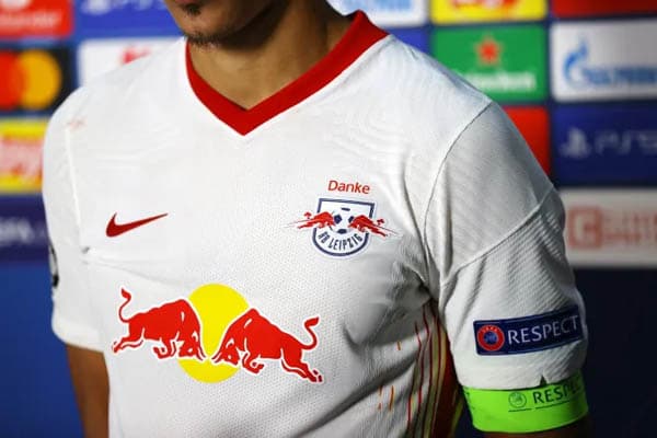 red_bull_beli_saham_leeds_united