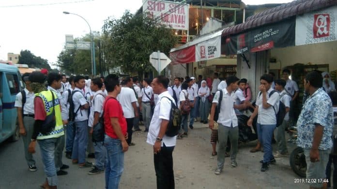 siswa_sma_al_hidayah_medan_terlibat_bentrok